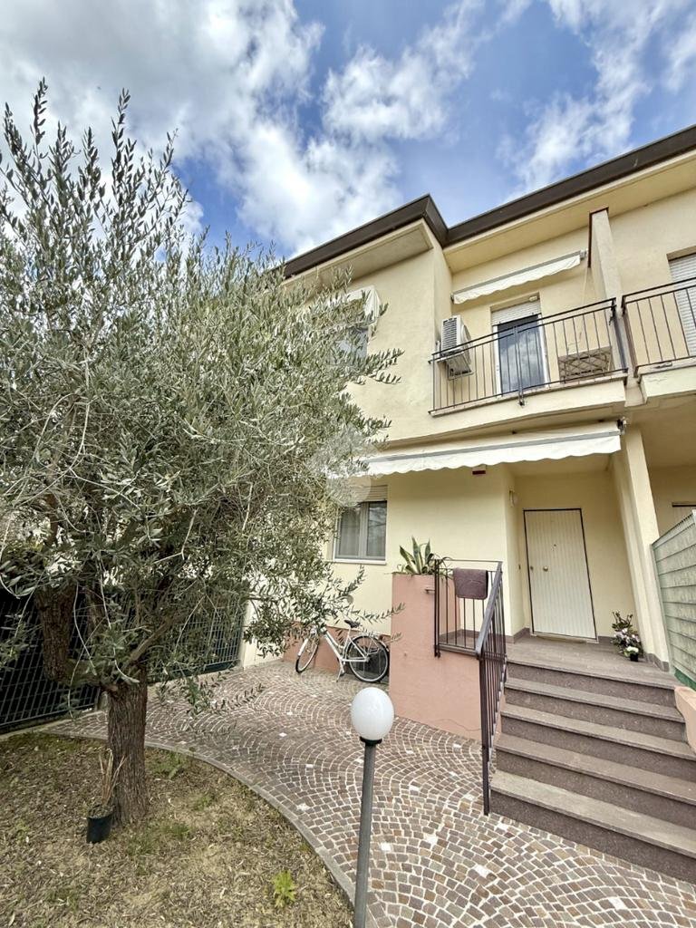 Villa a Schiera Via roma, San Giovanni in Marignano - foto 1