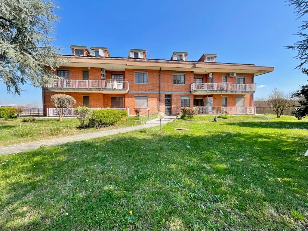 Three-room apartment Strada Fornacino, Leini - photo 1