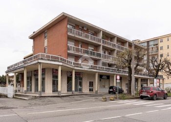 Three-room apartment Via san maurizio, Ciriè - photo 2