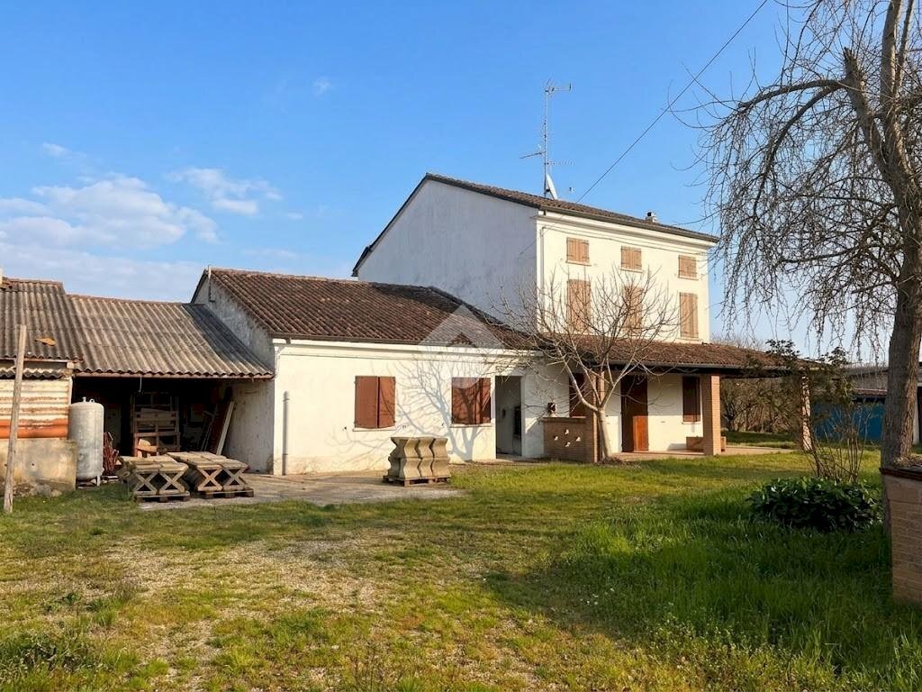 Casa indipendente Via Terzi e Livelli, Concordia sulla Secchia - foto 1