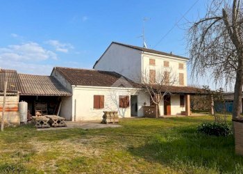 Casa indipendente Via Terzi e Livelli, Concordia sulla Secchia - foto 1
