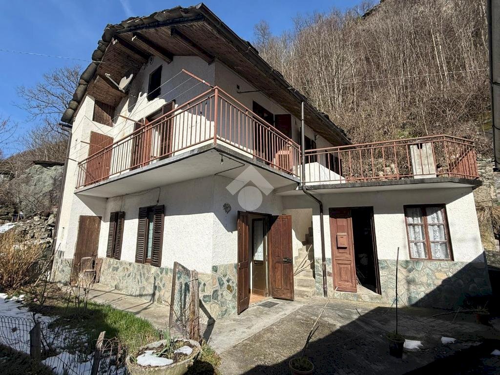 Independent house Frazione guicciardera, Viù - photo 1