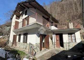 Independent house Frazione guicciardera, Viù - photo 1