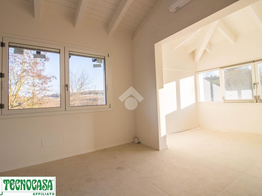 Four-room apartment Via della Libertà, Casalecchio di Reno - photo 2