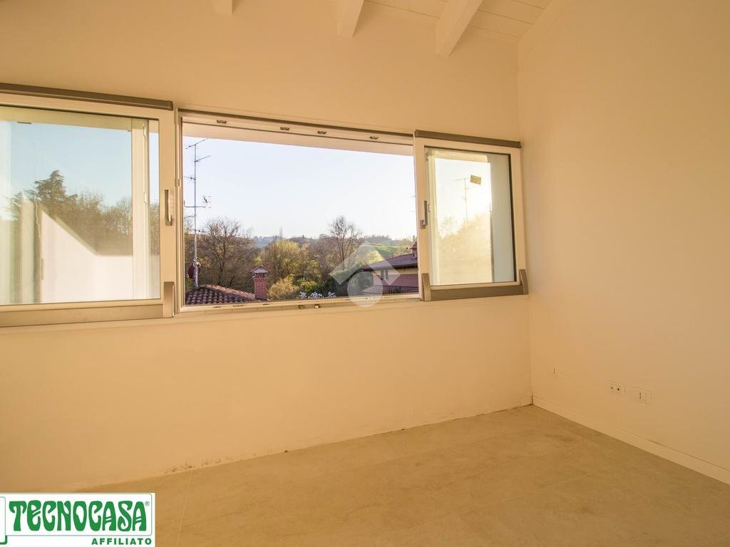 Four-room apartment Via della Libertà, Casalecchio di Reno - photo 3