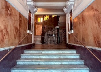 One-room apartment Savona, corso Italia 31/1A, Savona (neighborhood Darsena) - photo 2