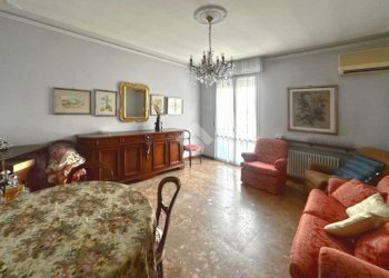 Four-room apartment Piazzale marsala, Novellara - photo 1