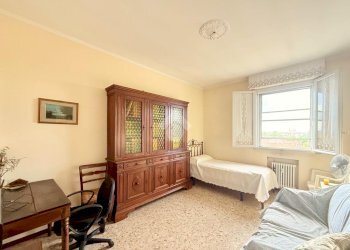 Four-room apartment Piazzale marsala, Novellara - photo 9