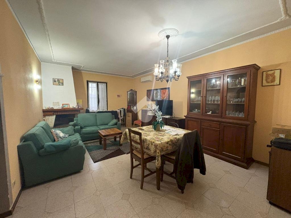 Porzione di casa Via Pregagliana, Trecate - foto 1