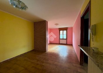 Two-room apartment Via Barassino, Trecate - photo 16