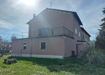 esterno - Casa indipendente frazione Monte Catone, Imola - foto 3