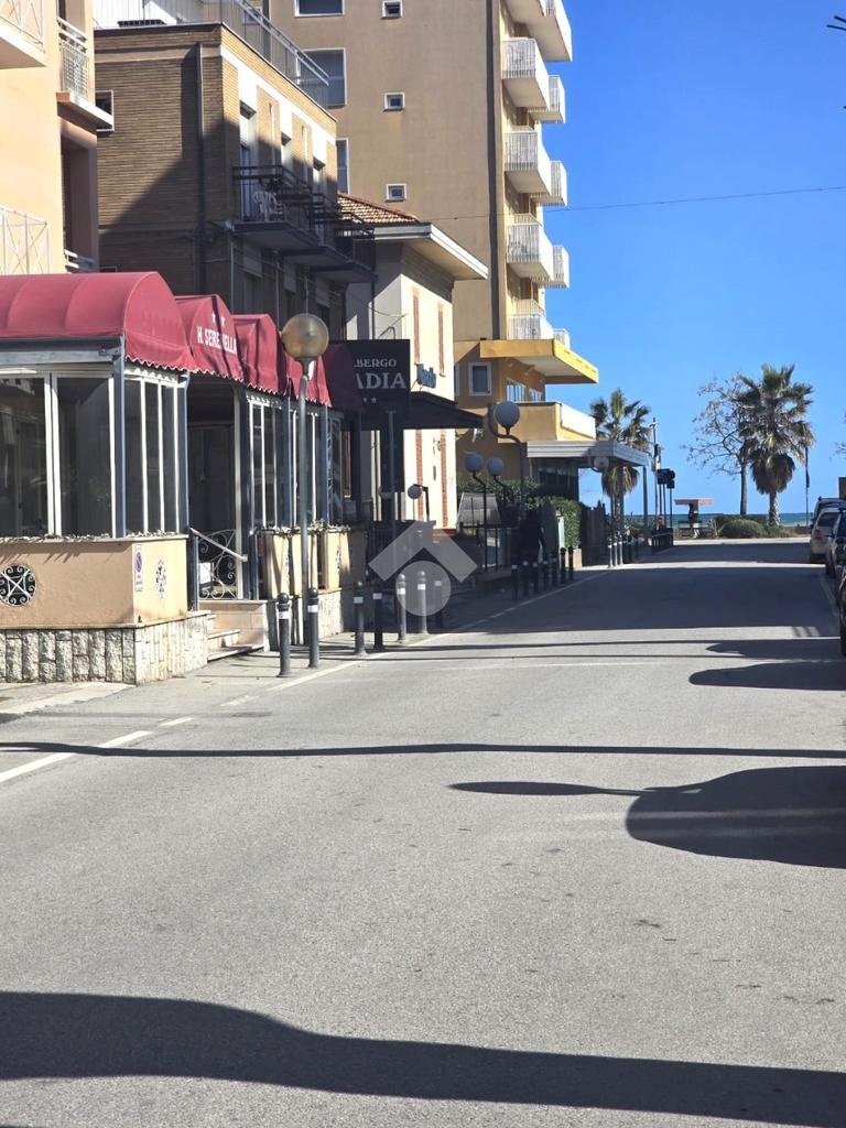 Box VIAle Cimarosa, Rimini - foto 1