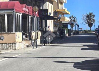 Box VIAle Cimarosa, Rimini - foto 1