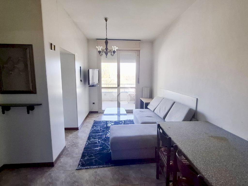 One-room apartment Via Gran Sasso D'italia, Reggio nell'Emilia - photo 2