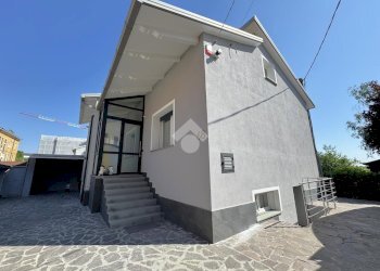 Villa Strada Provinciale Busseto, Fontevivo - photo 3