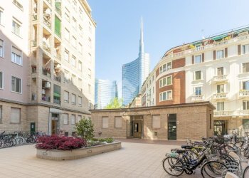 Quadrilocale Via Carlo de Cristoforis, Milano - foto 1