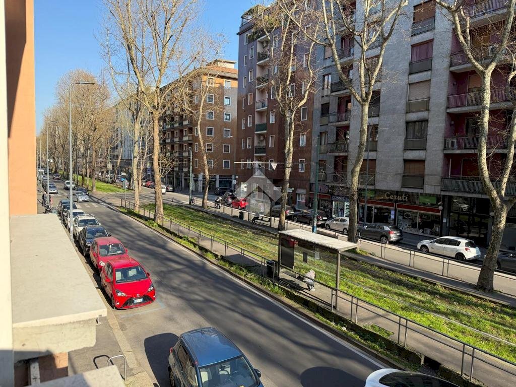 Bilocale Milano, Milano (zona Giambellino) - foto 2