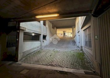 Box Via Bonzanigo, Torino (neighborhood San Donato) - photo 4