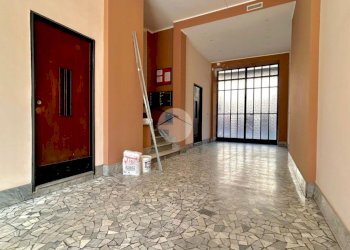Three-room apartment Corso Toscana, Torino (neighborhood Lucento) - photo 2