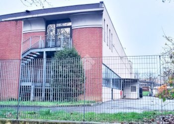 Capannone via Giuseppe Minganti, Bologna - foto 6