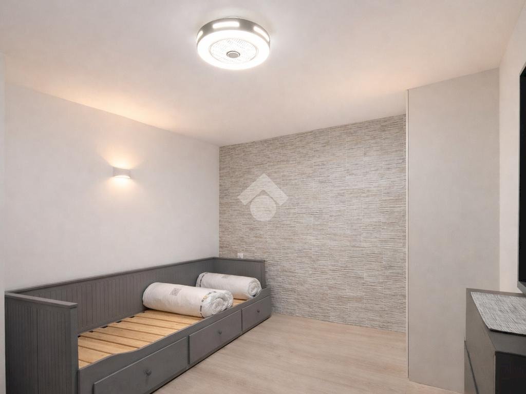 One-room apartment Viale partigiani d' italia, Parma - photo 3