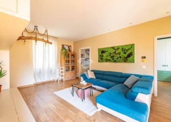 Portion of a house Via della Libertà, Lainate - photo 5