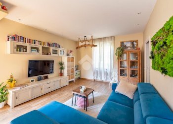 Portion of a house Via della Libertà, Lainate - photo 7