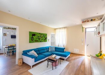 Portion of a house Via della Libertà, Lainate - photo 8