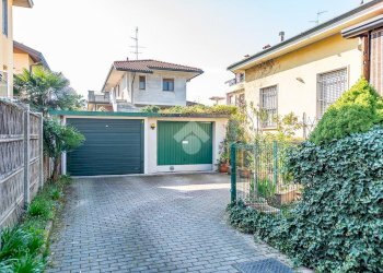 Portion of a house Via della Libertà, Lainate - photo 35