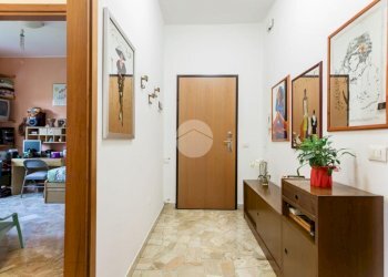 Three-room apartment Via Porra, Bollate - photo 4