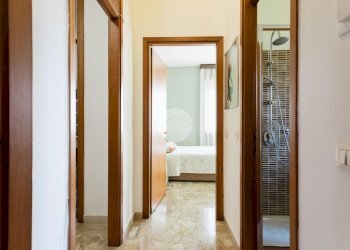 Three-room apartment Via Porra, Bollate - photo 13