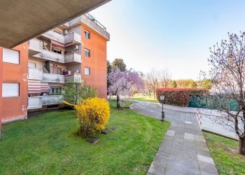 One-room apartment Via Prima Strada, Lainate - photo 3