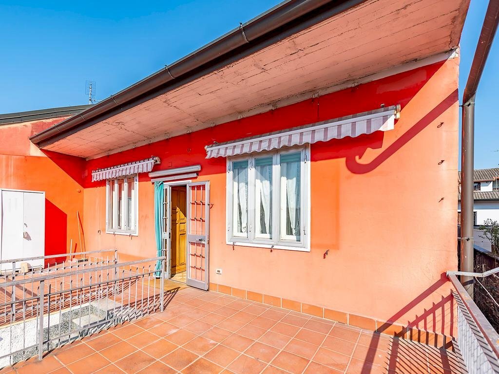 Portion of a house Via Piemonte, Lainate - photo 3