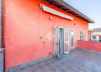 Portion of a house Via Piemonte, Lainate - photo 25