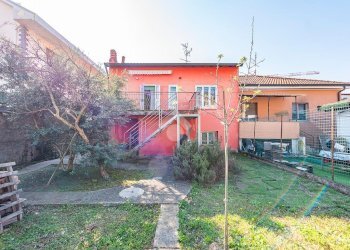 Portion of a house Via Piemonte, Lainate - photo 30