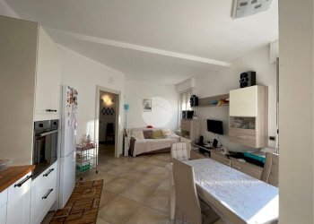 Two-room apartment Via Verdi Giuseppe, Bresso - photo 4
