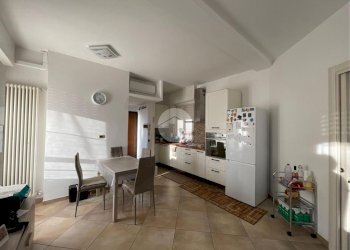 Two-room apartment Via Verdi Giuseppe, Bresso - photo 5