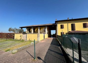 Villa a Schiera via Matteotti, Campegine - foto 1