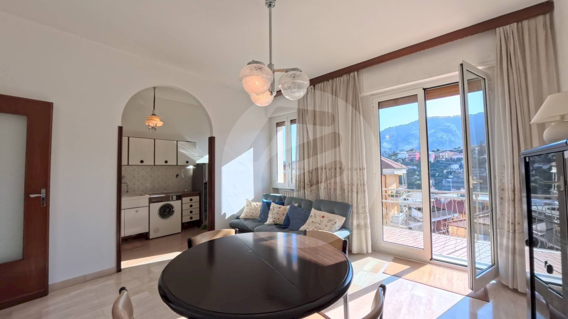 Foto 3 - Trilocale via maiolo
 
11, Alassio - foto 3