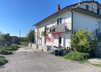 Foto 1 - Semi-detached house Contrada San chirico, Benevento - photo 1
