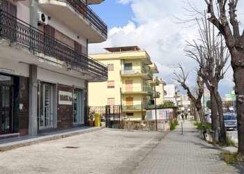 Foto 1 - Shop Via Bartolo Longo, Napoli - photo 1