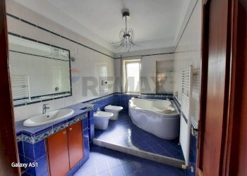 Bagno - Quadrilocale Via Alcide De Gasperi
 
69, Casoria - foto 17