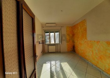 Stanza vuota - Quadrilocale Via Alcide De Gasperi
 
69, Casoria - foto 19