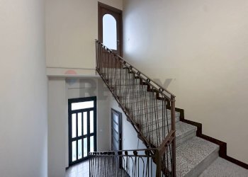 Scale - Trilocale Viale Lombardia
 
106, Lissone - foto 15