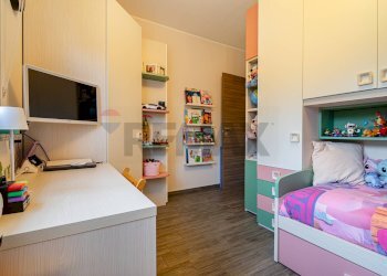 Camera / camera da letto - Trilocale via Vespri Siciliani
 
5, Parabiago - foto 16