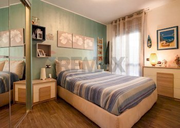 Camera / camera da letto - Trilocale via Vespri Siciliani
 
5, Parabiago - foto 17