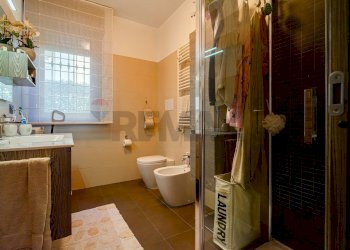 Bagno - Trilocale via Vespri Siciliani
 
5, Parabiago - foto 19