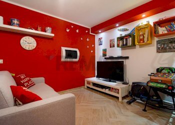 Soggiorno - Trilocale via Vespri Siciliani
 
5, Parabiago - foto 32