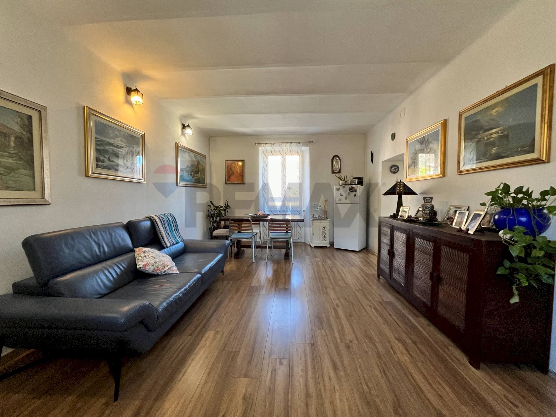 Sala da pranzo - Quadrilocale Via Gritti
 
52, Induno Olona - foto 2