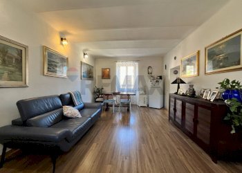 Sala da pranzo - Quadrilocale Via Gritti
 
52, Induno Olona - foto 3